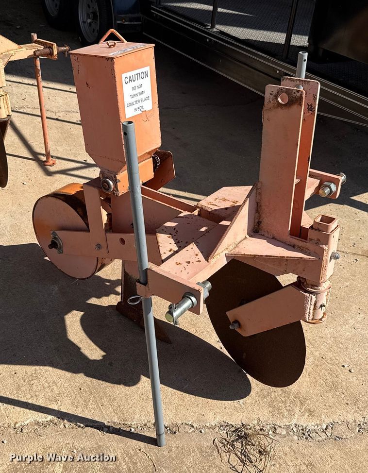 image for item GH9413 Catlin Manufacturing gopher getter applicator