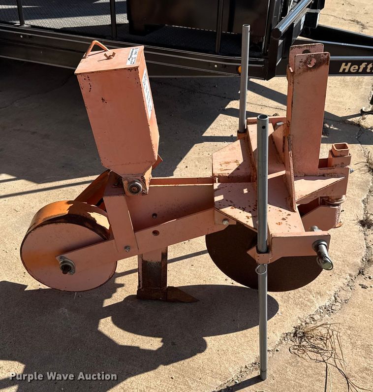 image for item GH9413 Catlin Manufacturing gopher getter applicator