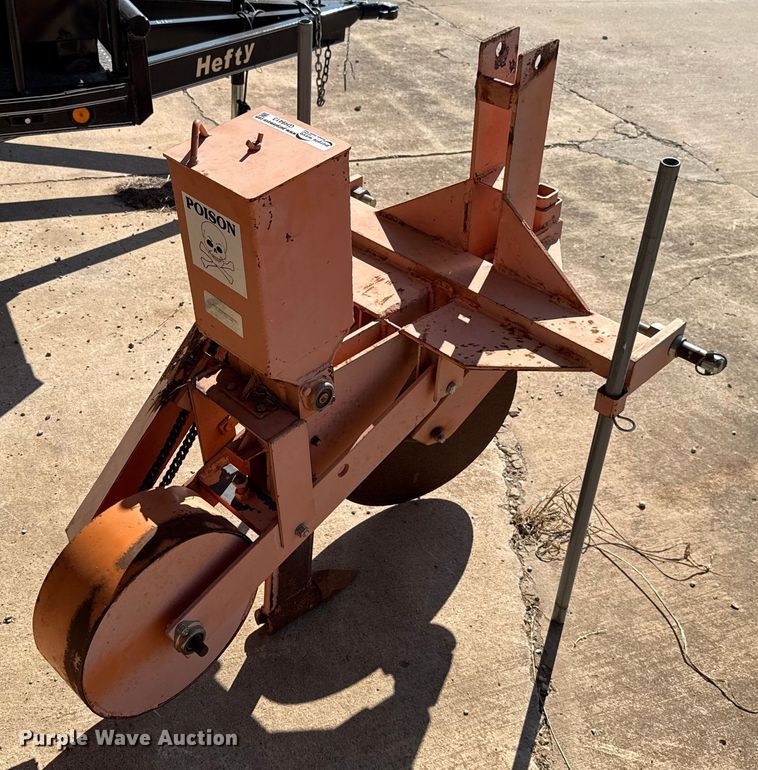 image for item GH9413 Catlin Manufacturing gopher getter applicator