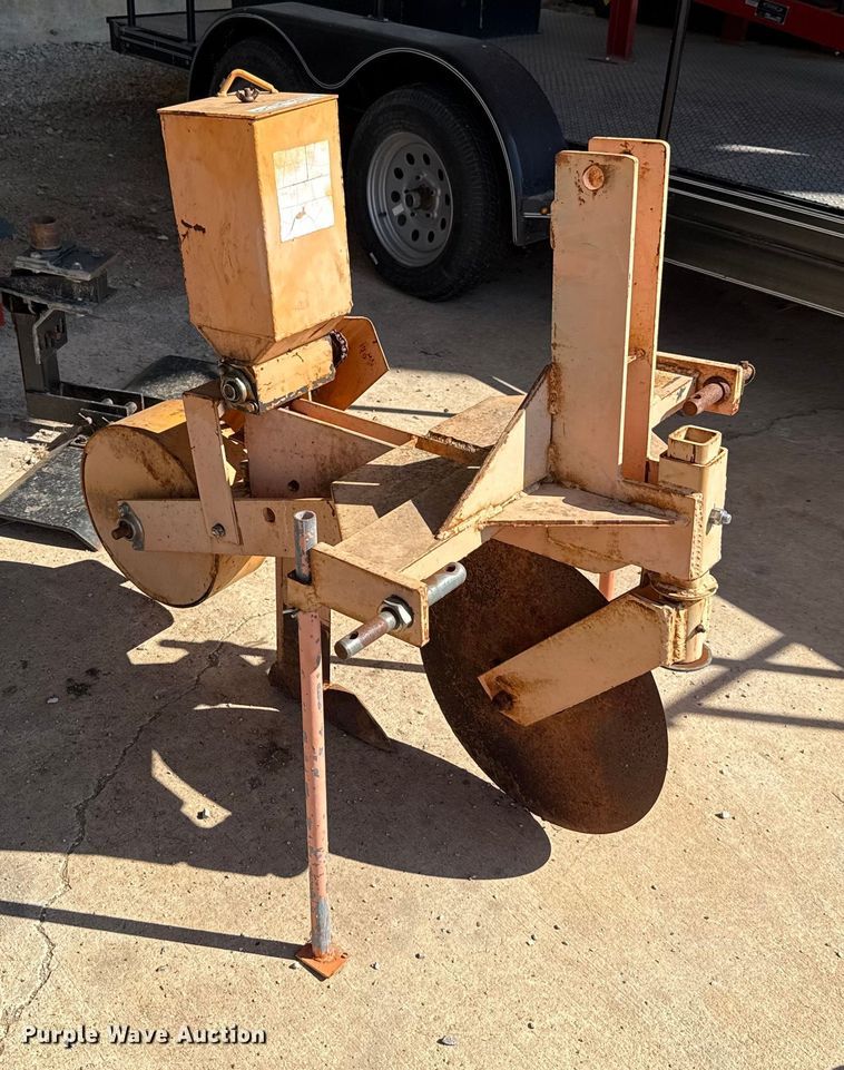 image for item GH9414 Catlin Manufacturing gopher getter applicator