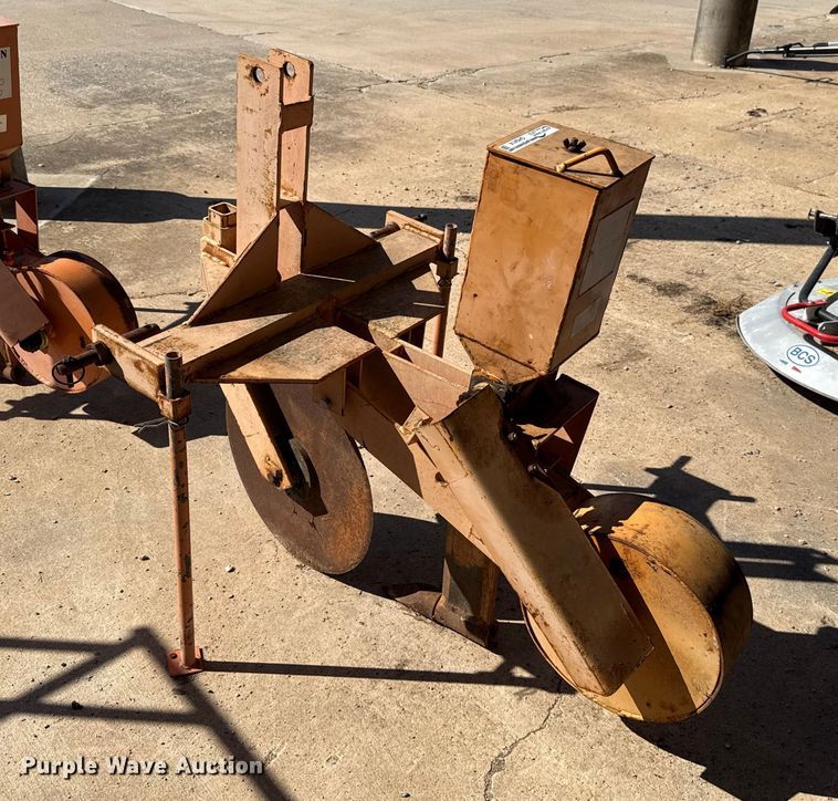 image for item GH9414 Catlin Manufacturing gopher getter applicator