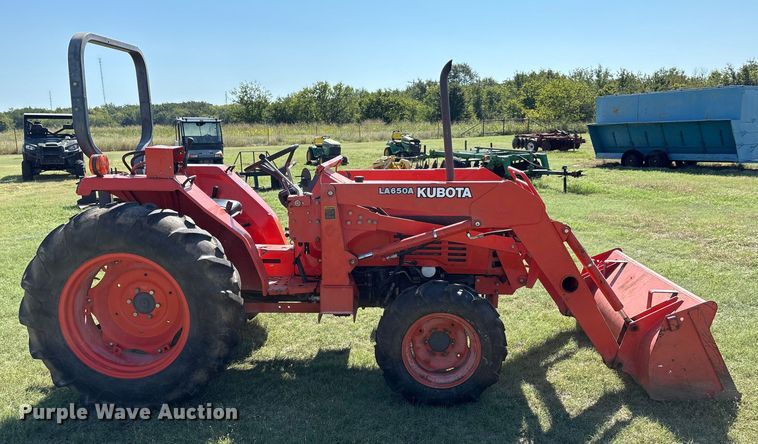 image for item GH9417 Kubota L3650 MFWD tractor