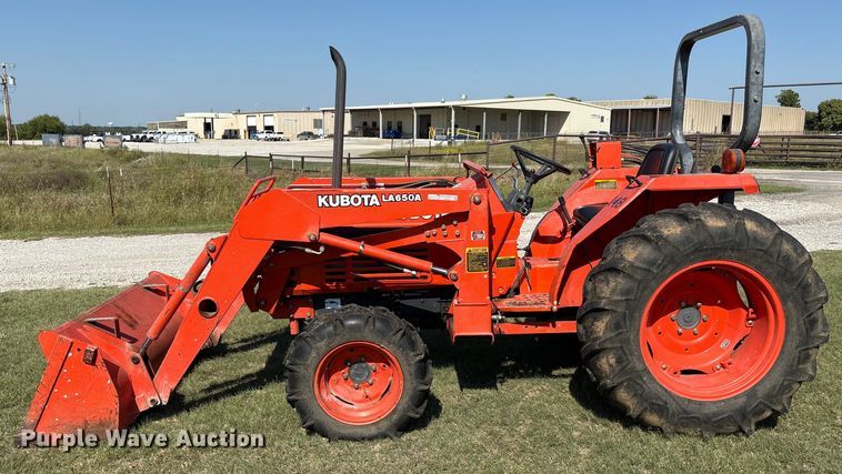 image for item GH9417 Kubota L3650 MFWD tractor