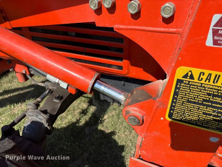 image for item GH9417 Kubota L3650 MFWD tractor