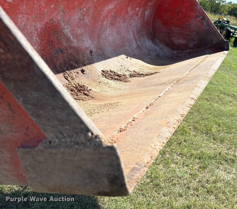 image for item GH9417 Kubota L3650 MFWD tractor