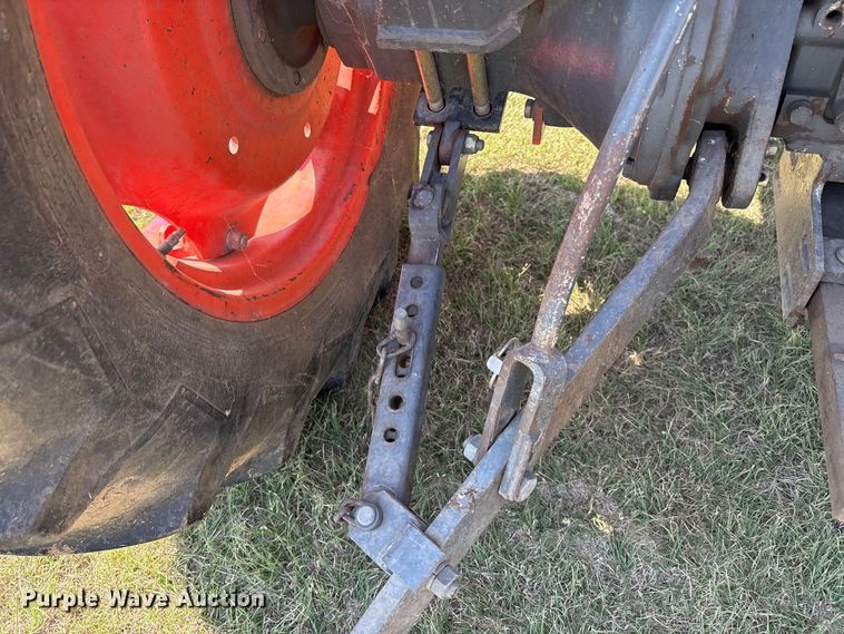 image for item GH9417 Kubota L3650 MFWD tractor