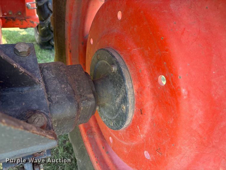 image for item GH9417 Kubota L3650 MFWD tractor