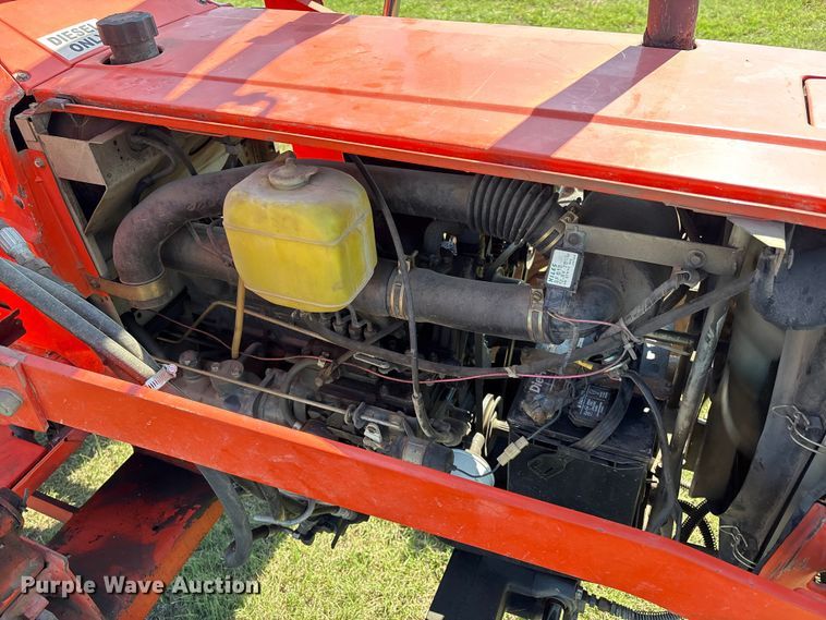 image for item GH9417 Kubota L3650 MFWD tractor