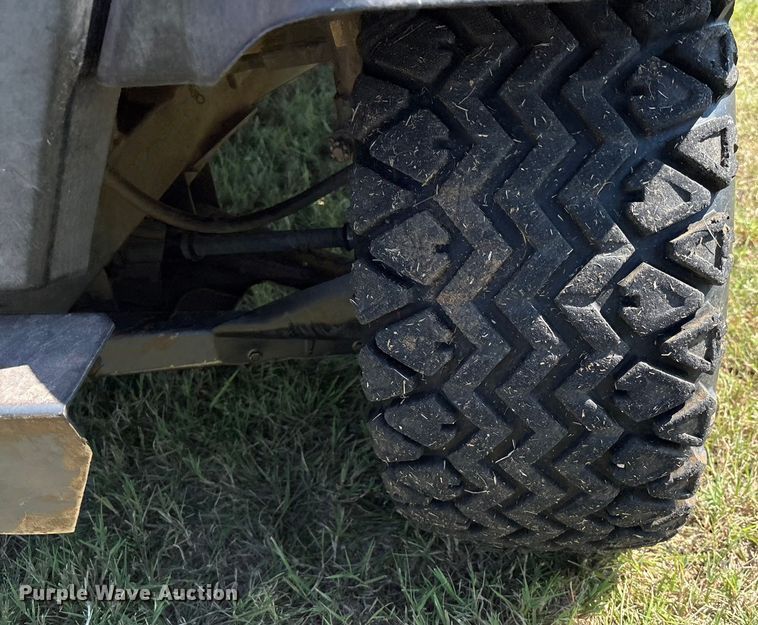 image for item GH9418 2004 Kubota RTV 900 utility vehicle