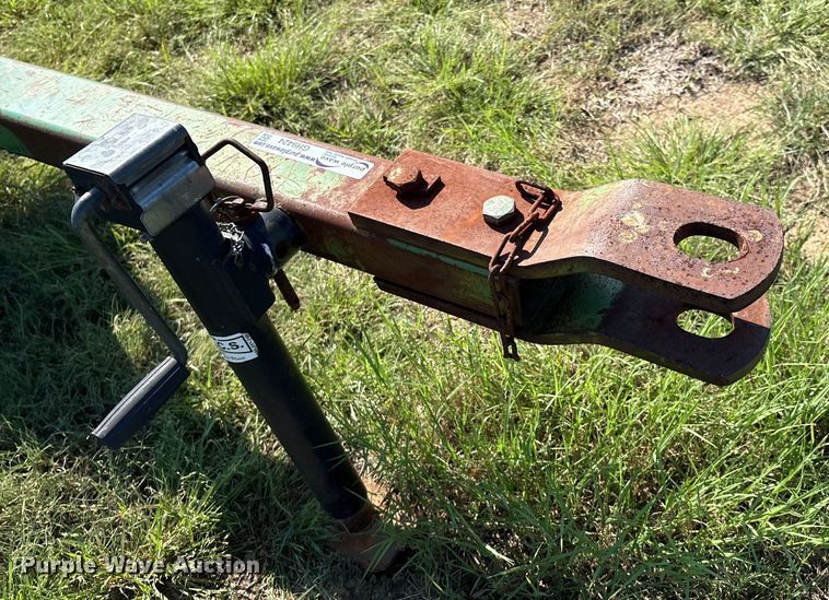 image for item GH9424 John Deere 226 off-set disk