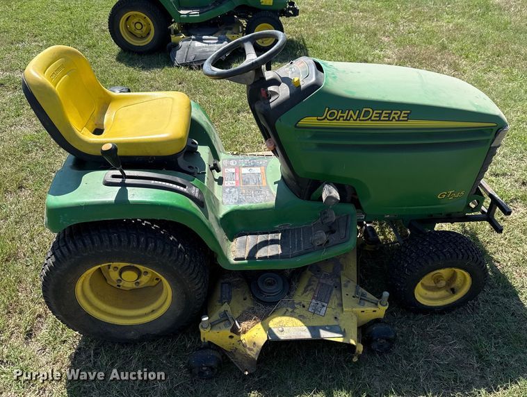 image for item GH9425 John Deere GT 245 lawn mower