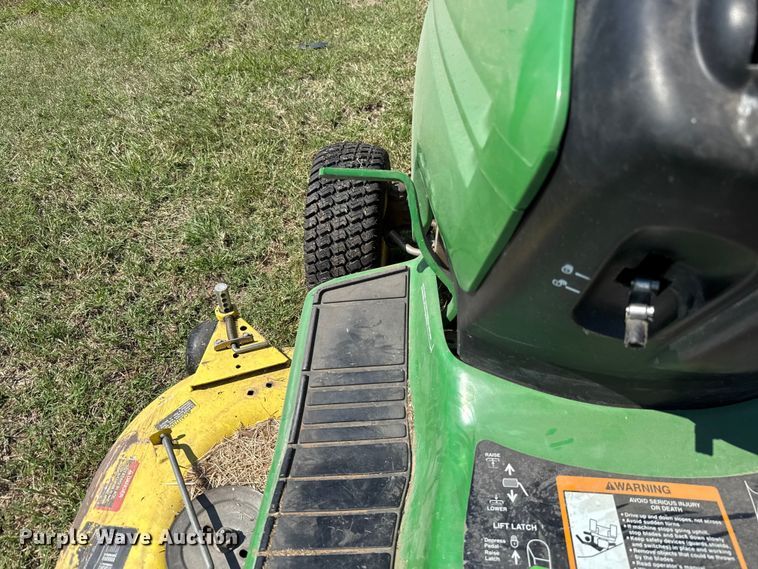 image for item GH9425 John Deere GT 245 lawn mower