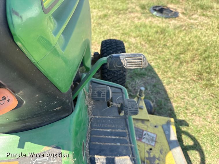 image for item GH9425 John Deere GT 245 lawn mower