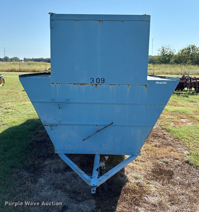 image for item GH9427 Feeder trailer