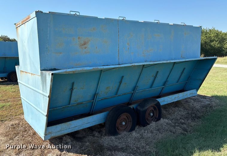 image for item GH9427 Feeder trailer