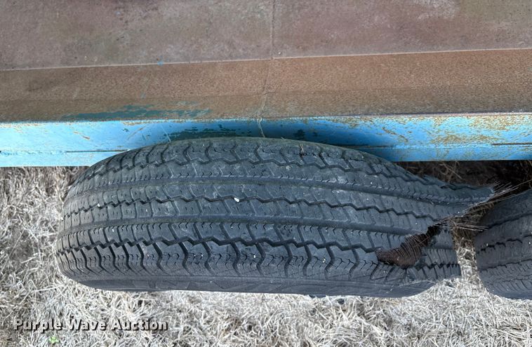 image for item GH9427 Feeder trailer