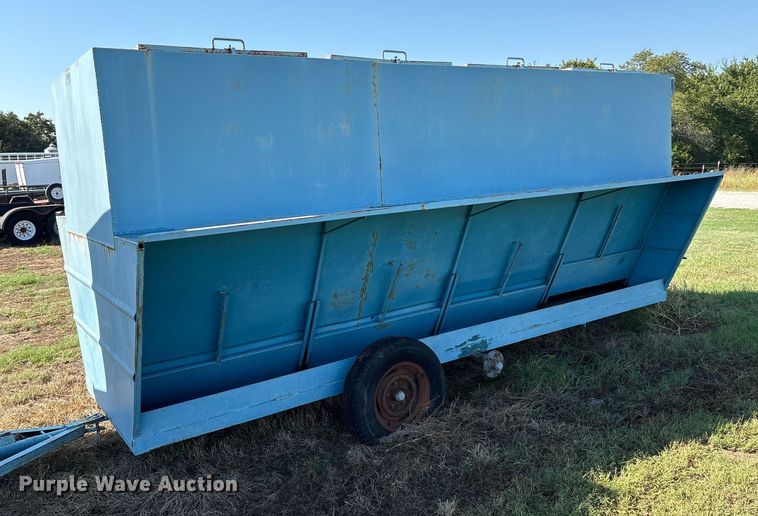 image for item GH9428 Feeder trailer