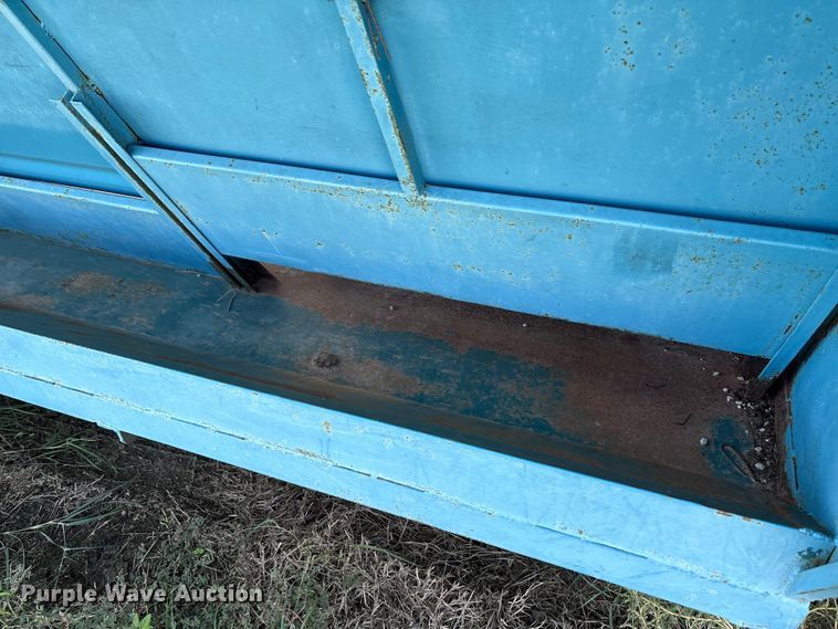 image for item GH9428 Feeder trailer