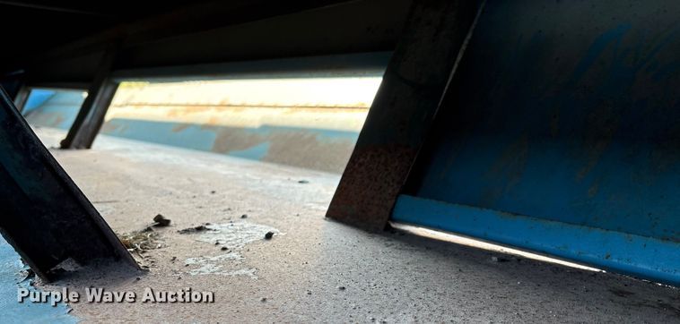 image for item GH9428 Feeder trailer