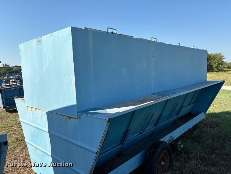 image for item GH9428 Feeder trailer