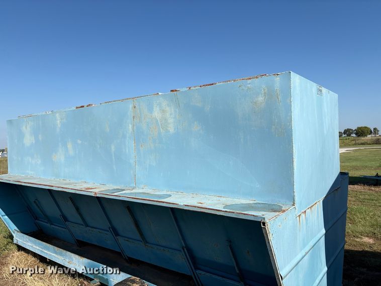 image for item GH9428 Feeder trailer