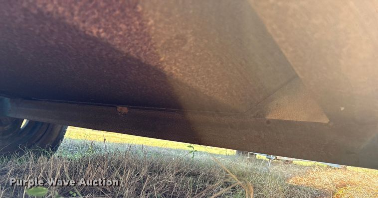 image for item GH9428 Feeder trailer