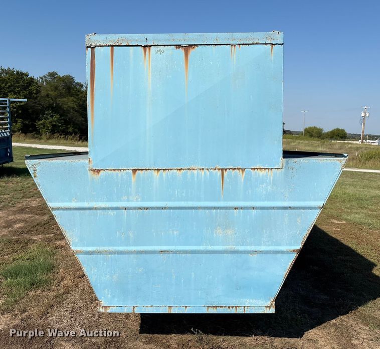 image for item GH9429 Feeder trailer