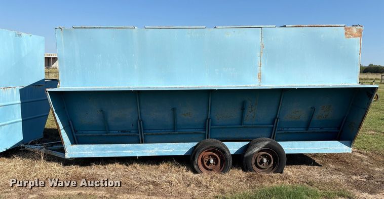 image for item GH9429 Feeder trailer