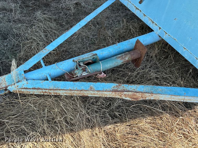 image for item GH9429 Feeder trailer