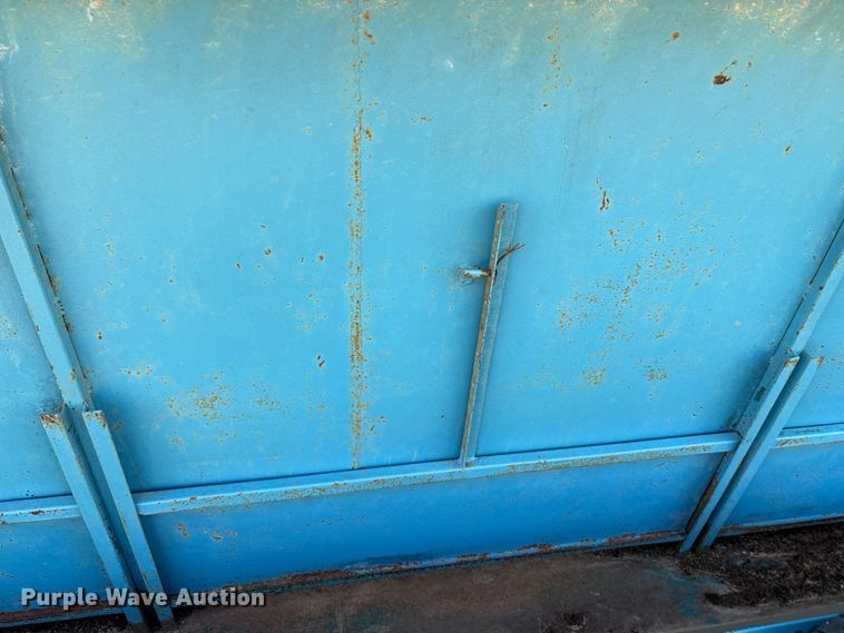 image for item GH9429 Feeder trailer