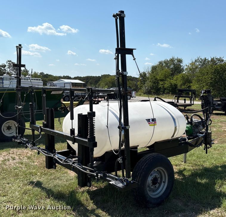 image for item GH9431 Wylie sprayer trailer
