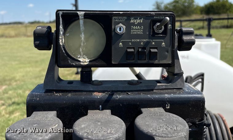 image for item GH9431 Wylie sprayer trailer