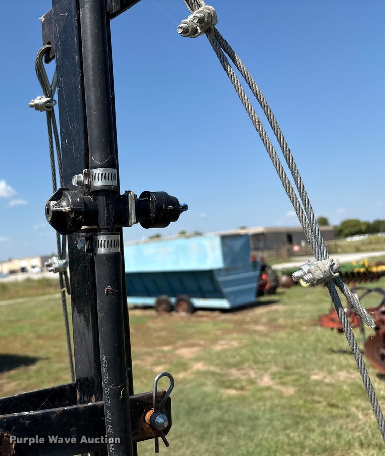 image for item GH9431 Wylie sprayer trailer