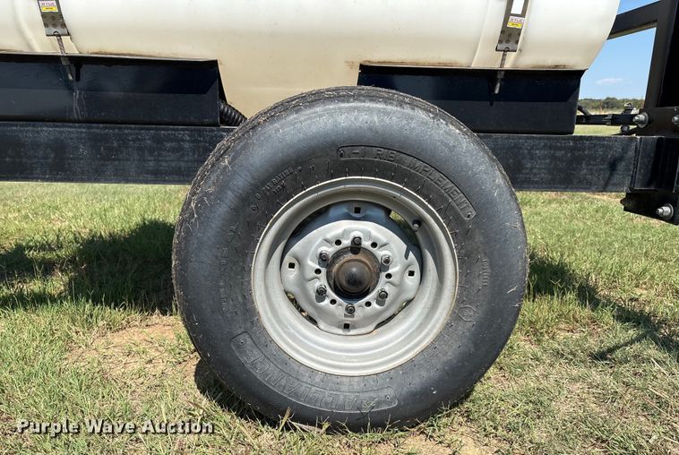 image for item GH9431 Wylie sprayer trailer