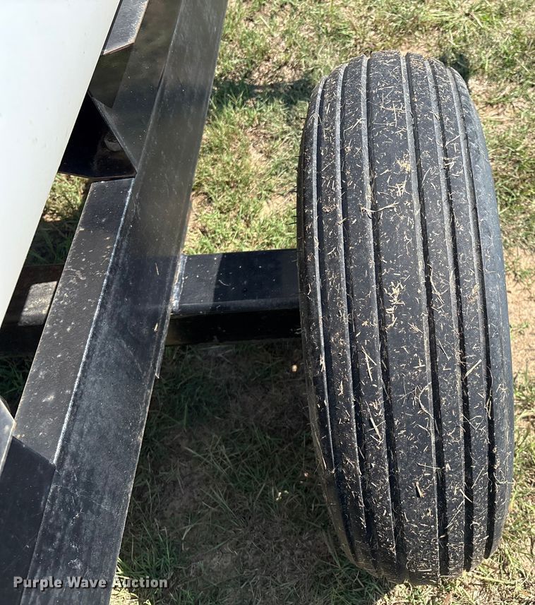 image for item GH9431 Wylie sprayer trailer