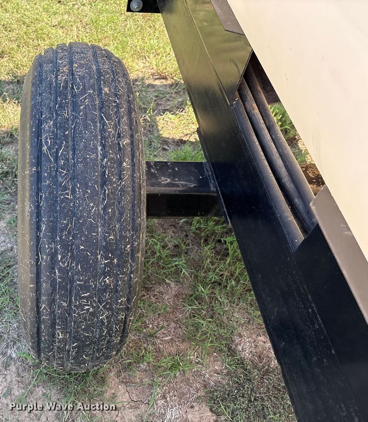 image for item GH9431 Wylie sprayer trailer