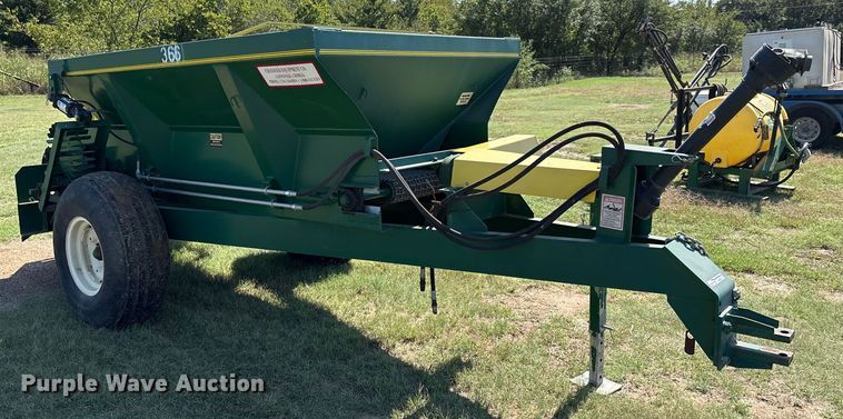 image for item GH9432 manure spreader