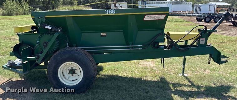 image for item GH9432 manure spreader