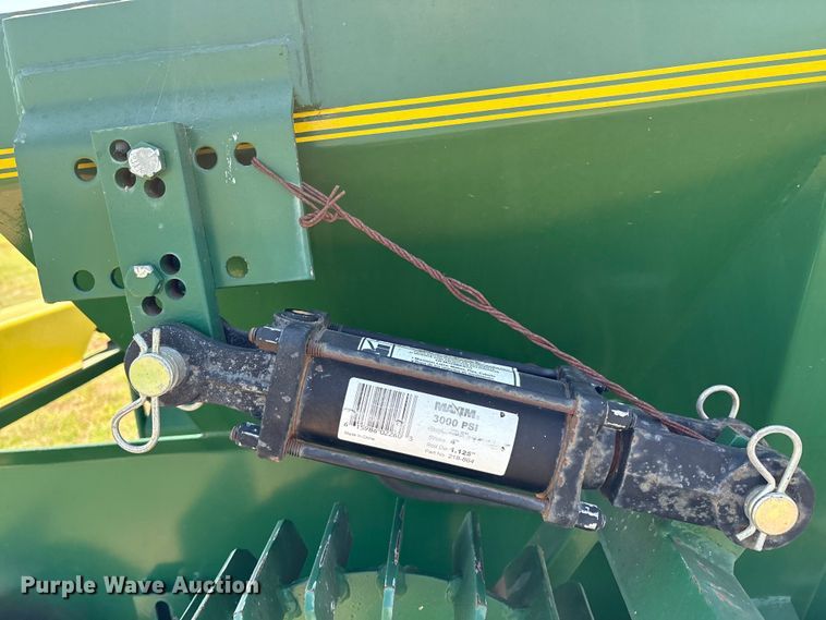 image for item GH9432 manure spreader