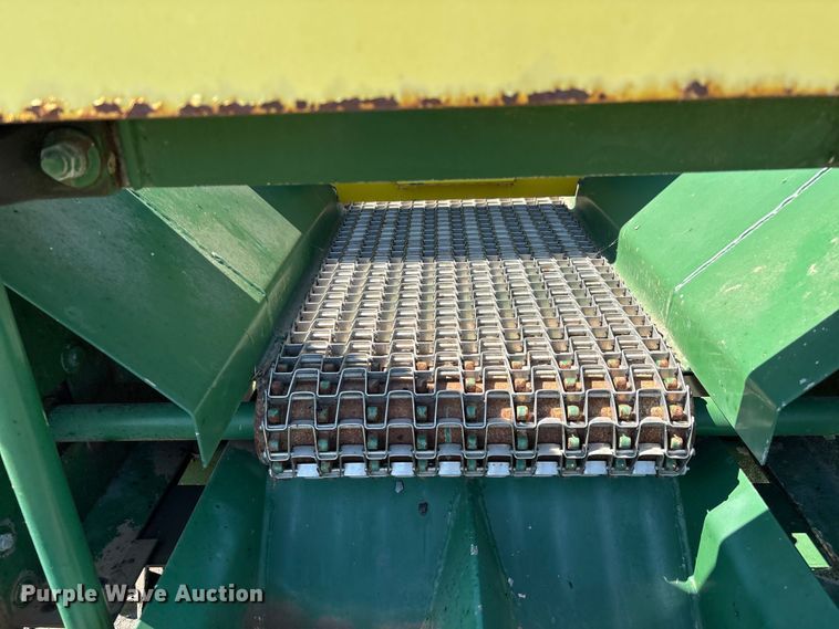 image for item GH9432 manure spreader