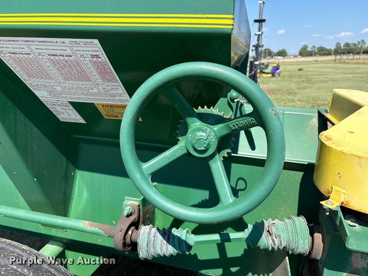 image for item GH9432 manure spreader