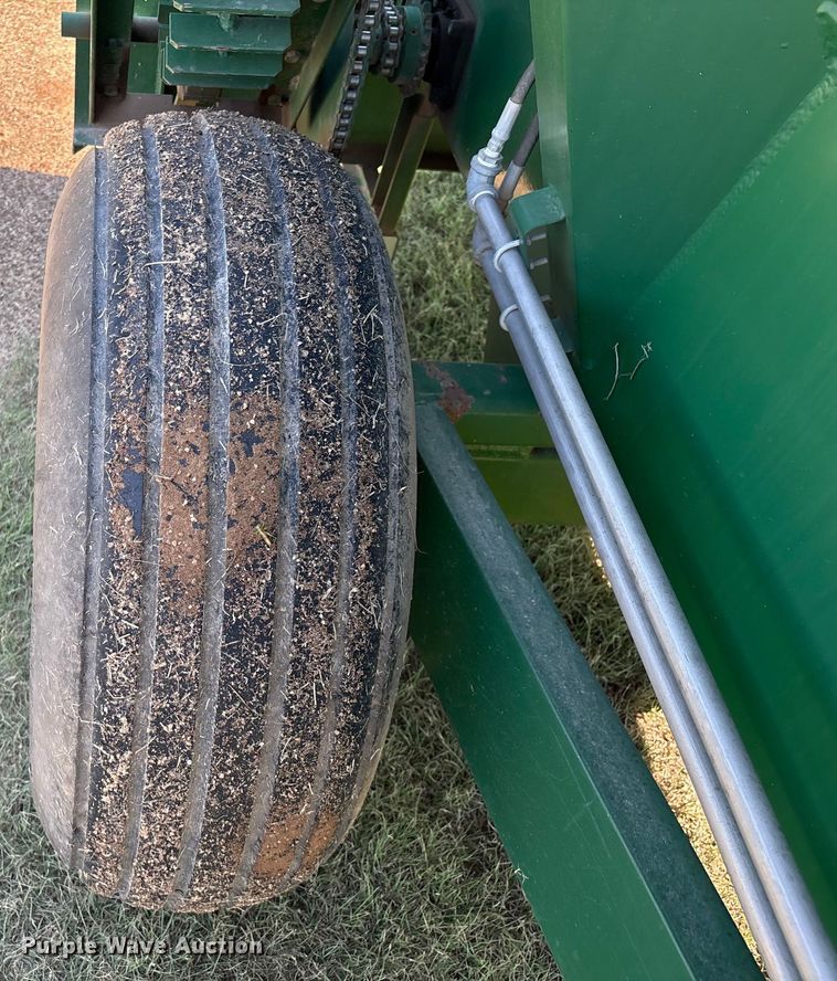 image for item GH9432 manure spreader