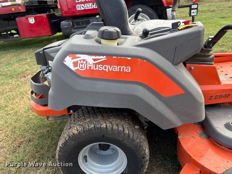 image for item IE9235 Husqvarna Z254F ZTR lawn mower