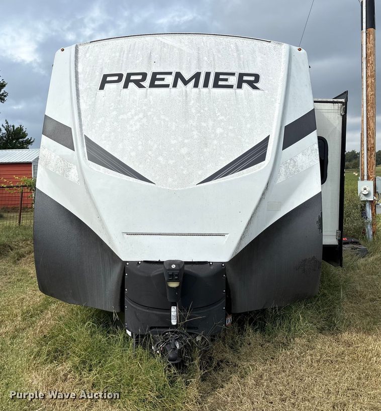 image for item IE9236 2021 Keystone Premier 34RI camper