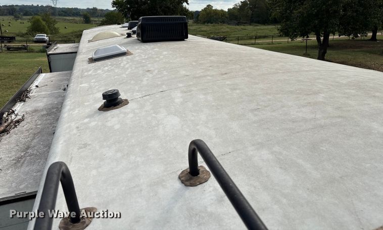 image for item IE9236 2021 Keystone Premier 34RI camper