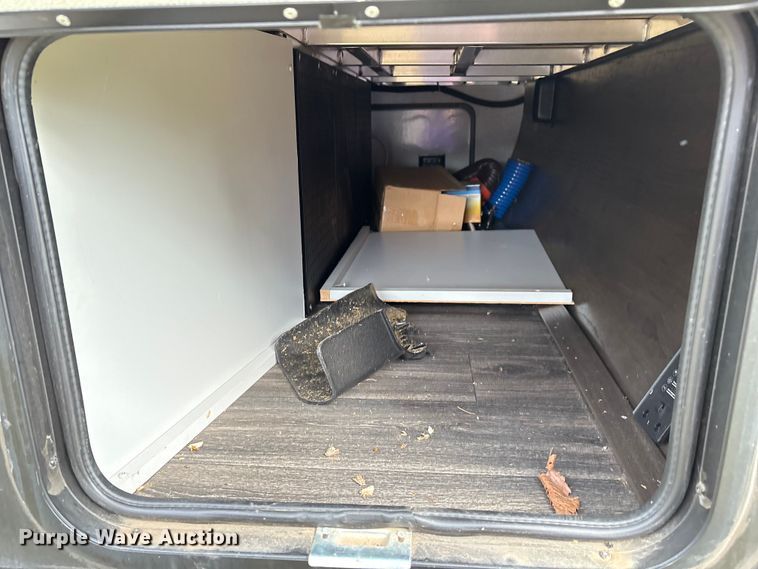 image for item IE9236 2021 Keystone Premier 34RI camper