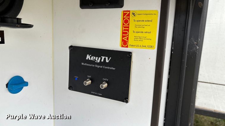 image for item IE9236 2021 Keystone Premier 34RI camper