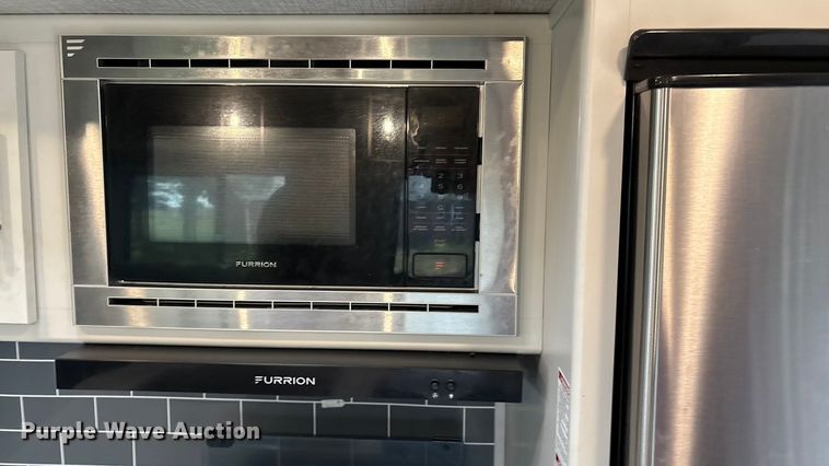 image for item IE9236 2021 Keystone Premier 34RI camper