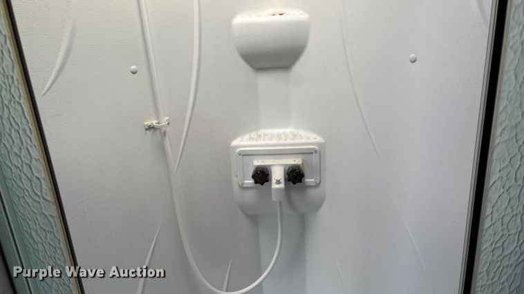 image for item IE9236 2021 Keystone Premier 34RI camper