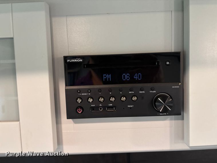 image for item IE9236 2021 Keystone Premier 34RI camper